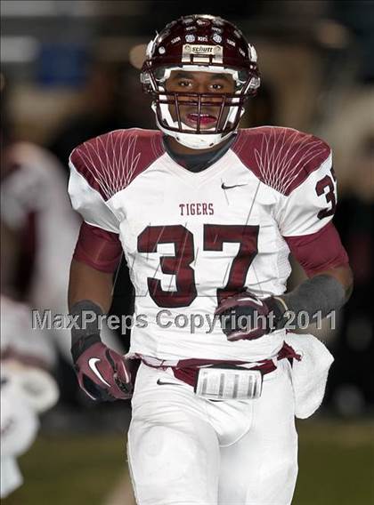 Thumbnail 1 in A&M Consolidated vs. Stony Point (5A Region 2 Regional Playoffs) photogallery.