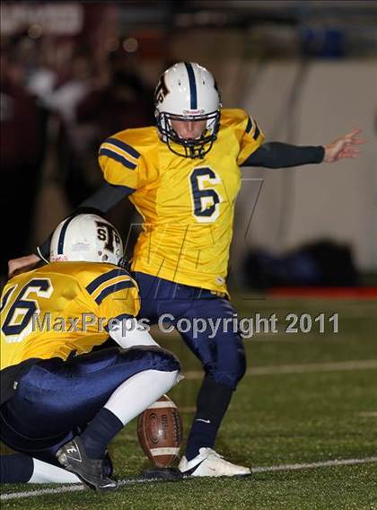 Thumbnail 3 in A&M Consolidated vs. Stony Point (5A Region 2 Regional Playoffs) photogallery.