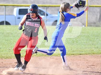 Thumbnail 3 in Lipan vs Mineral Wells (Millsap Tournament) photogallery.