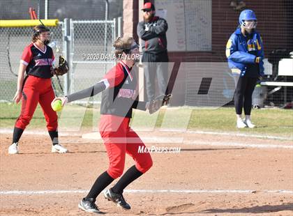 Thumbnail 3 in Lipan vs Mineral Wells (Millsap Tournament) photogallery.