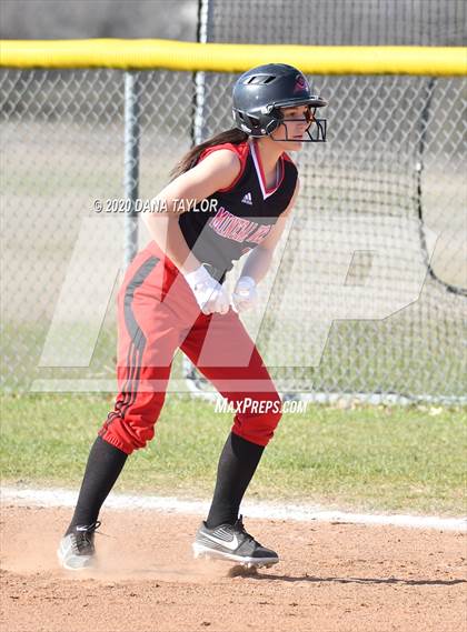 Thumbnail 1 in Lipan vs Mineral Wells (Millsap Tournament) photogallery.