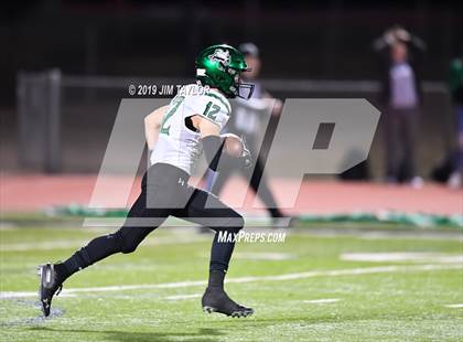 Thumbnail 1 in Iowa Park vs. Ferris (UIL 4A  Bi-District) photogallery.