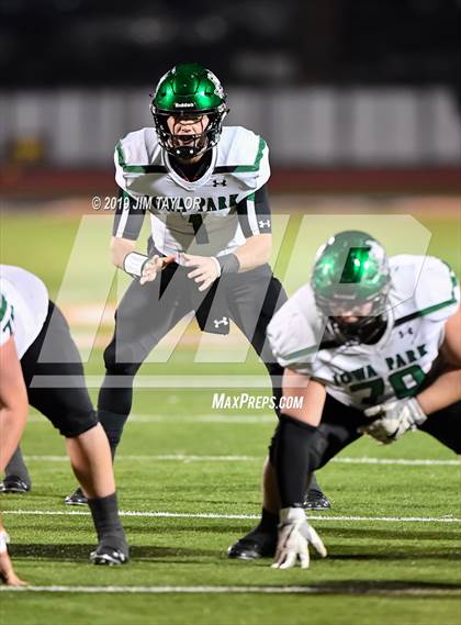 Thumbnail 1 in Iowa Park vs. Ferris (UIL 4A  Bi-District) photogallery.