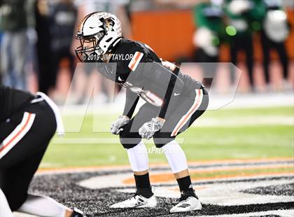 Thumbnail 1 in Iowa Park vs. Ferris (UIL 4A  Bi-District) photogallery.