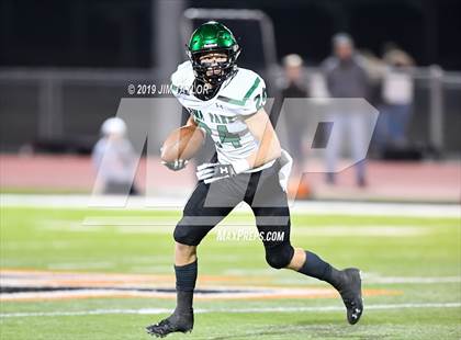 Thumbnail 2 in Iowa Park vs. Ferris (UIL 4A  Bi-District) photogallery.