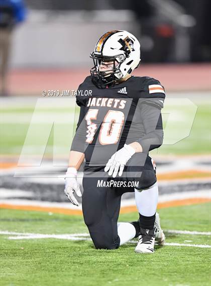 Thumbnail 3 in Iowa Park vs. Ferris (UIL 4A  Bi-District) photogallery.