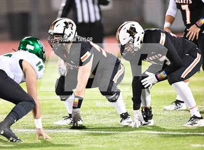 Thumbnail 1 in Iowa Park vs. Ferris (UIL 4A  Bi-District) photogallery.