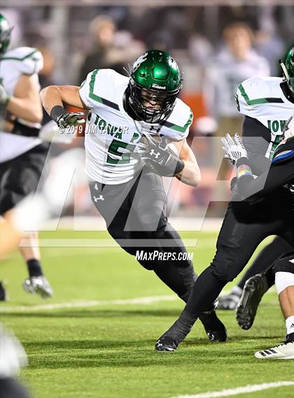 Thumbnail 2 in Iowa Park vs. Ferris (UIL 4A  Bi-District) photogallery.