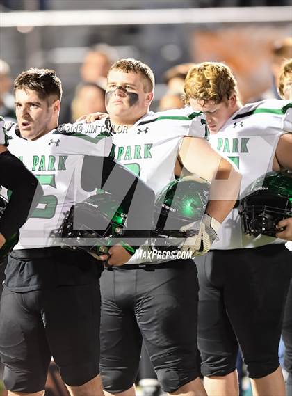 Thumbnail 3 in Iowa Park vs. Ferris (UIL 4A  Bi-District) photogallery.