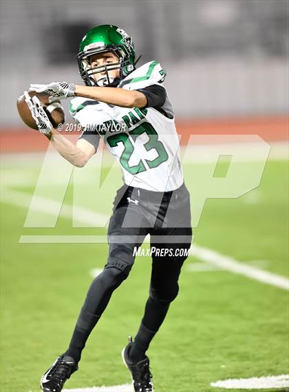 Thumbnail 2 in Iowa Park vs. Ferris (UIL 4A  Bi-District) photogallery.