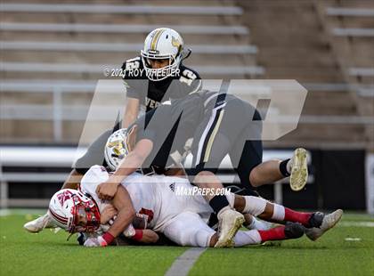 Thumbnail 3 in Wellington vs Vega (UIL 2A Bi-District Playoff) photogallery.