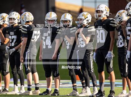 Thumbnail 1 in Wellington vs Vega (UIL 2A Bi-District Playoff) photogallery.