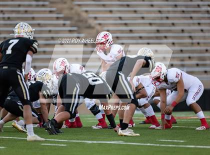 Thumbnail 1 in Wellington vs Vega (UIL 2A Bi-District Playoff) photogallery.