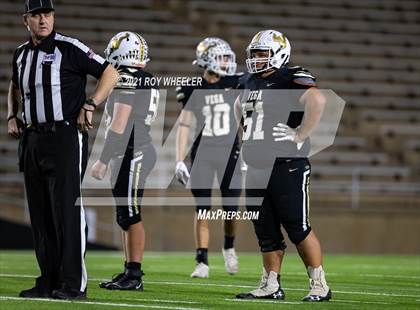 Thumbnail 2 in Wellington vs Vega (UIL 2A Bi-District Playoff) photogallery.