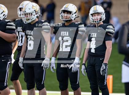 Thumbnail 3 in Wellington vs Vega (UIL 2A Bi-District Playoff) photogallery.
