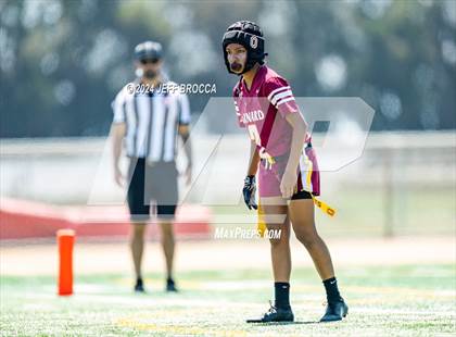 Thumbnail 2 in Oxnard vs. Westlake photogallery.