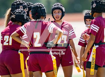 Thumbnail 3 in Oxnard vs. Westlake photogallery.