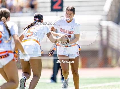 Thumbnail 2 in Oxnard vs. Westlake photogallery.