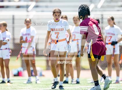 Thumbnail 3 in Oxnard vs. Westlake photogallery.