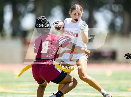 Thumbnail 2 in Oxnard vs. Westlake photogallery.