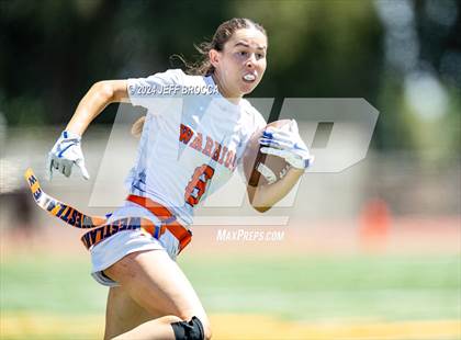 Thumbnail 1 in Oxnard vs. Westlake photogallery.