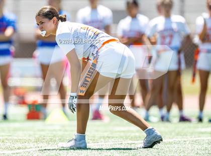 Thumbnail 1 in Oxnard vs. Westlake photogallery.