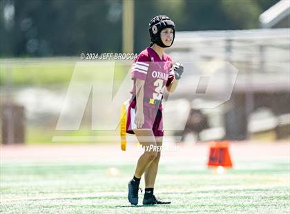 Thumbnail 2 in Oxnard vs. Westlake photogallery.