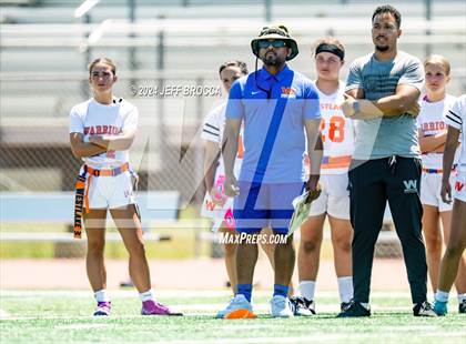 Thumbnail 3 in Oxnard vs. Westlake photogallery.