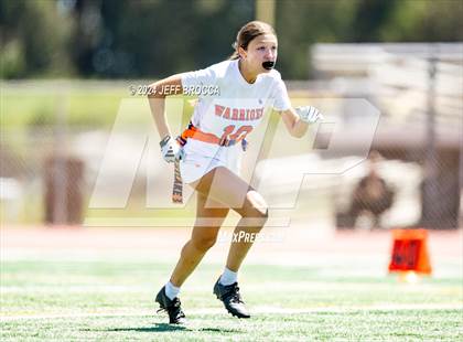 Thumbnail 2 in Oxnard vs. Westlake photogallery.