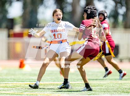 Thumbnail 2 in Oxnard vs. Westlake photogallery.