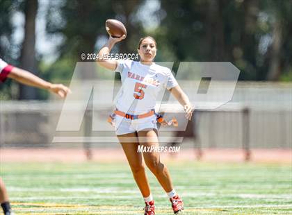 Thumbnail 1 in Oxnard vs. Westlake photogallery.