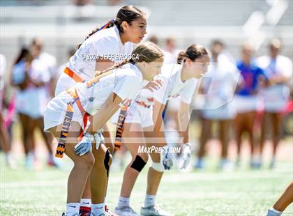 Thumbnail 1 in Oxnard vs. Westlake photogallery.