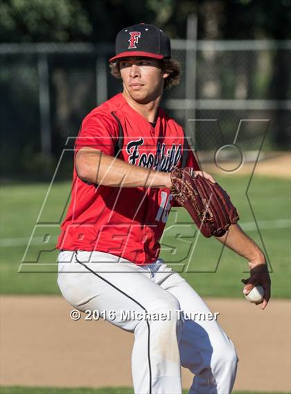 Thumbnail 3 in Shasta @ Foothill photogallery.