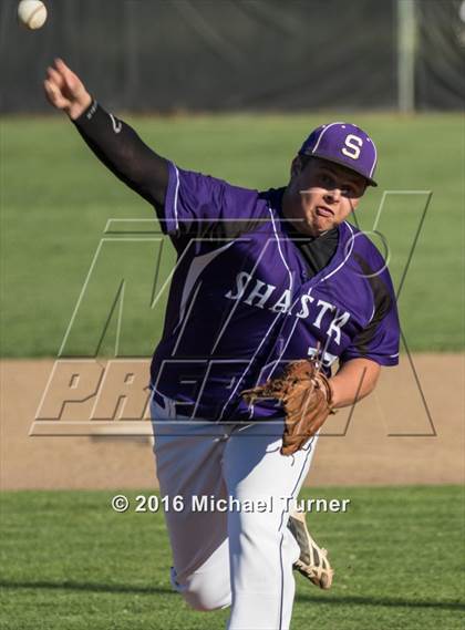 Thumbnail 2 in Shasta @ Foothill photogallery.