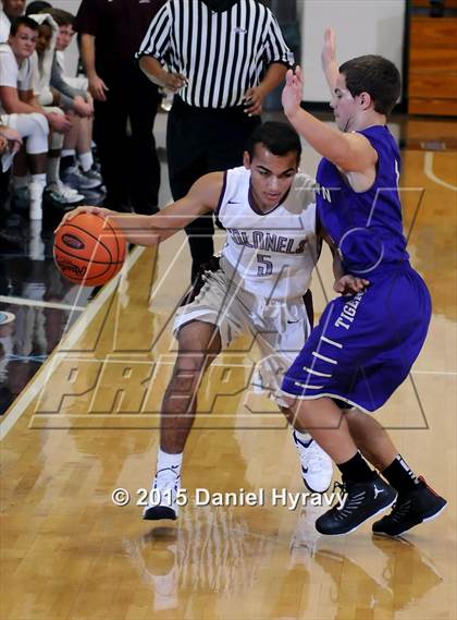 Thumbnail 2 in Bardstown vs. Henderson County photogallery.