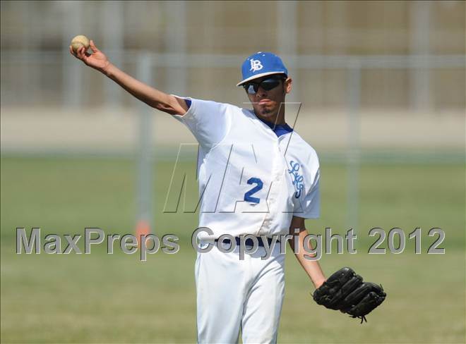 null - Photo 01