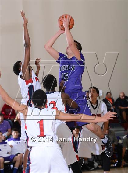 Thumbnail 2 in King vs. Hoover (MaxPreps Holiday Classic) photogallery.