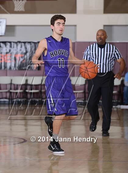 Thumbnail 2 in King vs. Hoover (MaxPreps Holiday Classic) photogallery.
