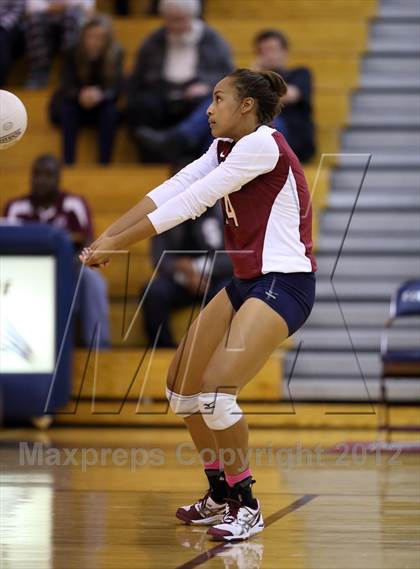 Thumbnail 1 in Arapahoe @ Cherokee Trail photogallery.