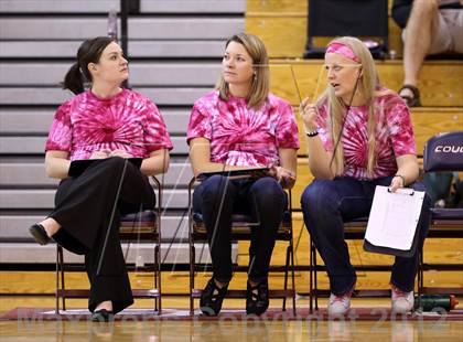 Thumbnail 1 in Arapahoe @ Cherokee Trail photogallery.