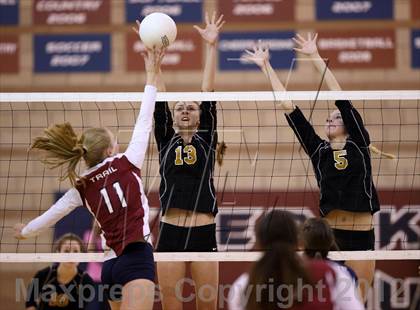 Thumbnail 2 in Arapahoe @ Cherokee Trail photogallery.
