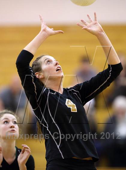 Thumbnail 3 in Arapahoe @ Cherokee Trail photogallery.