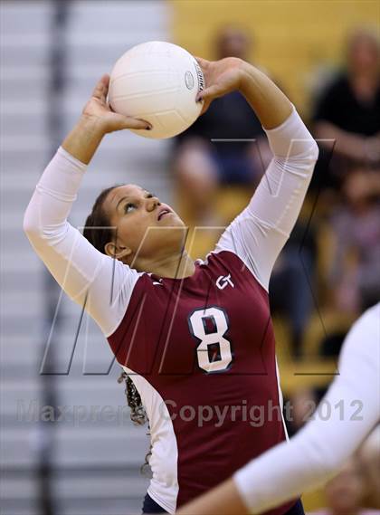 Thumbnail 2 in Arapahoe @ Cherokee Trail photogallery.