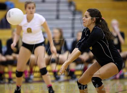 Thumbnail 3 in Arapahoe @ Cherokee Trail photogallery.