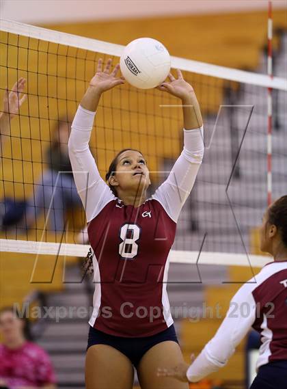 Thumbnail 2 in Arapahoe @ Cherokee Trail photogallery.