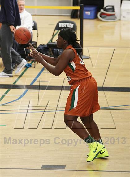 Thumbnail 3 in Del Norte vs. Campo Verde (So Cal Holiday Classic) photogallery.