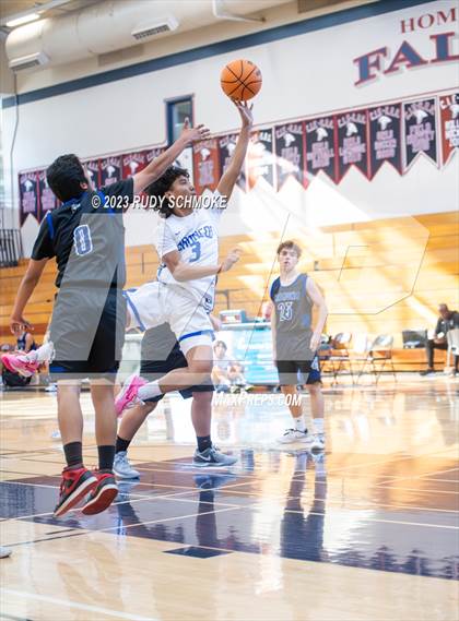 Thumbnail 3 in JV: Ramona vs. Rancho Bernardo (King of the North Tournament) photogallery.