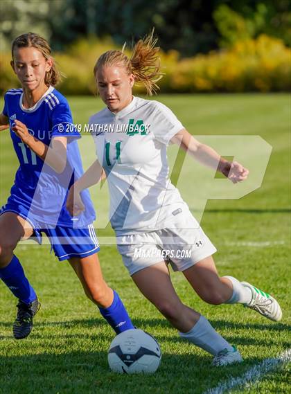 Thumbnail 1 in Los Alamos Topper vs Bosque Bobcats photogallery.