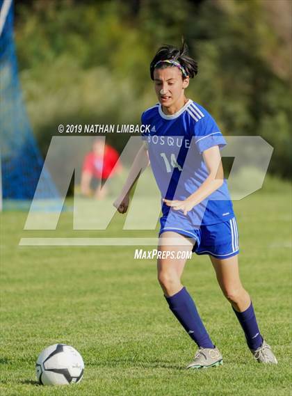 Thumbnail 3 in Los Alamos Topper vs Bosque Bobcats photogallery.