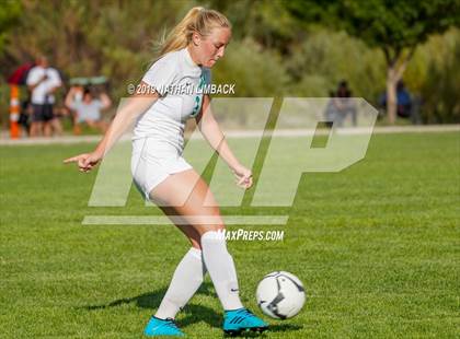 Thumbnail 3 in Los Alamos Topper vs Bosque Bobcats photogallery.